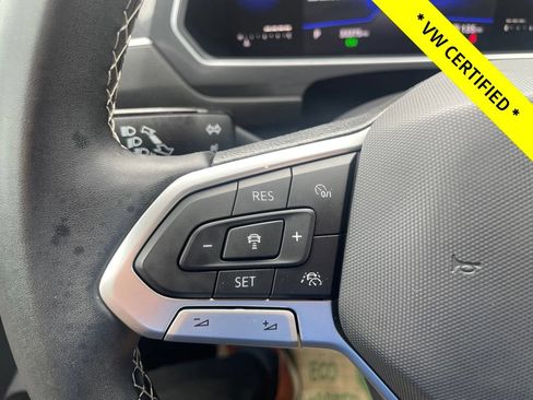 Certified 2022 Volkswagen Tiguan SE AWD/4WD image 29