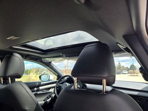 New 2026 MAZDA MAZDA3 2.5 S Hatchback w/ Premium Pkg image 8