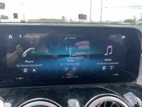 Used 2022 Mercedes-Benz GLB 250 image 28