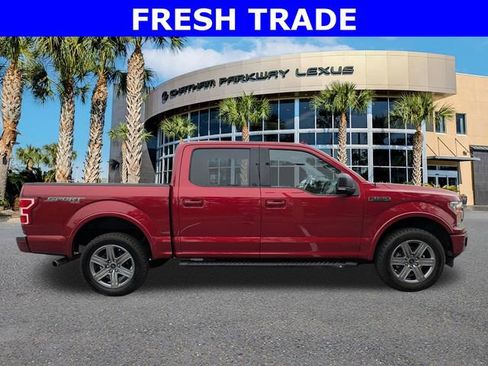 Used 2018 Ford F150 XLT w/ Equipment Group 302A Luxury AWD/4WD image 4