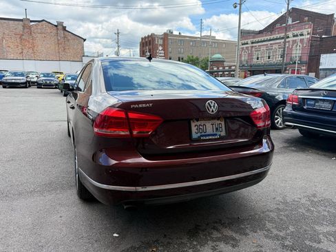 Used 2013 Volkswagen Passat 2.5 SEL Premium FWD image 4