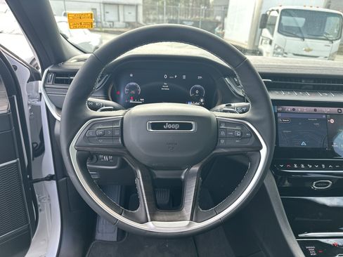 New 2026 Jeep Grand Cherokee Limited Reserve image 18