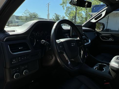 Used 2021 Chevrolet Tahoe RST w/ Luxury Package AWD/4WD image 29