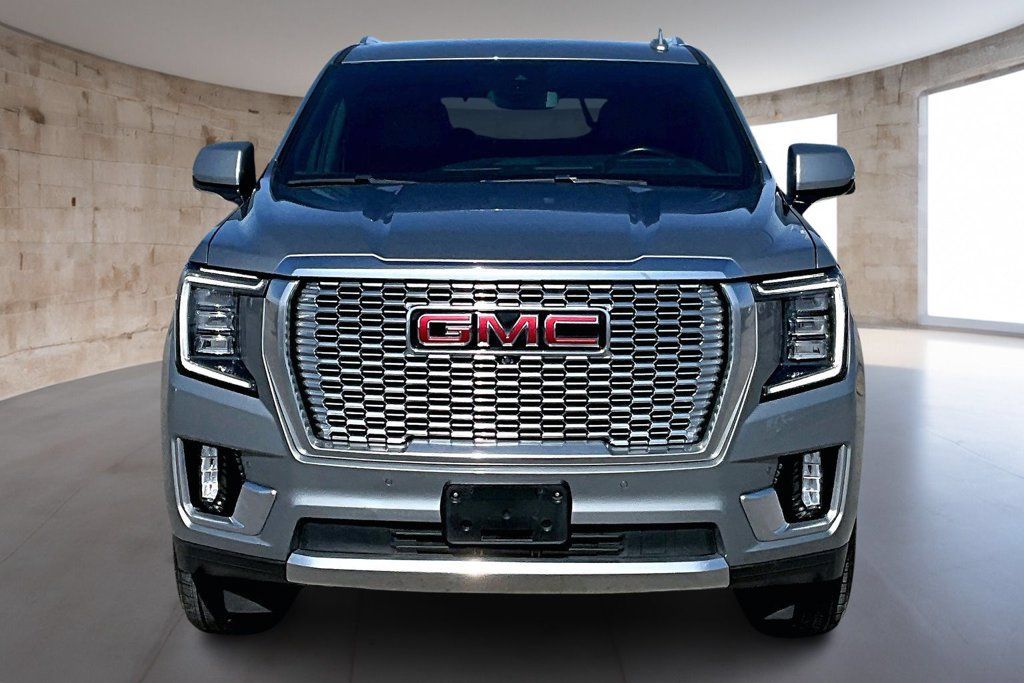 Used 2024 GMC Yukon Denali AWD/4WD image 4