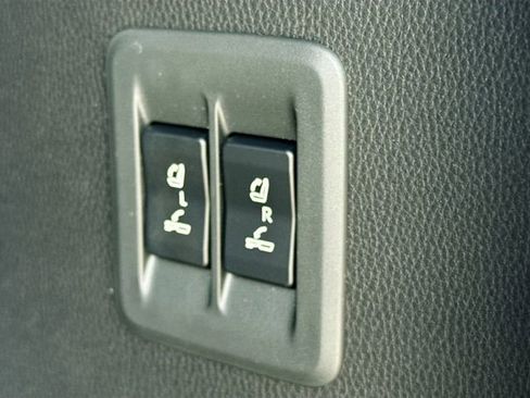 New 2026 Lexus GX 550 image 13