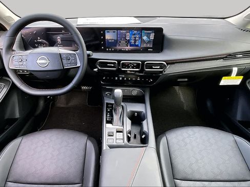 New 2026 Nissan Sentra SR w/ SR Premium Package FWD image 5