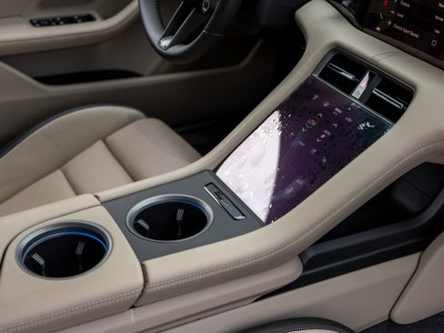 New 2025 Porsche Taycan 4S image 48