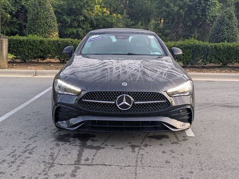 Used 2025 Mercedes-Benz CLE 300 4MATIC Cabriolet image 9