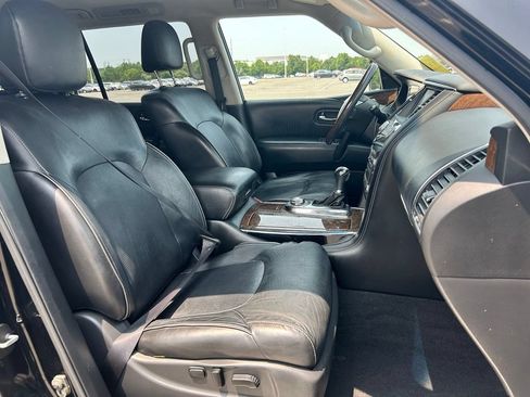 Used 2017 INFINITI QX80 4WD w/ Driver Assistance Package image 11