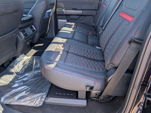 Used 2025 Ford F150 Lariat w/ Equipment Group 501A Mid image 7