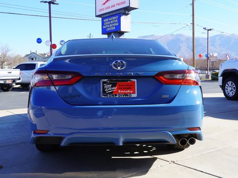 Used 2024 Toyota Camry SE image 7