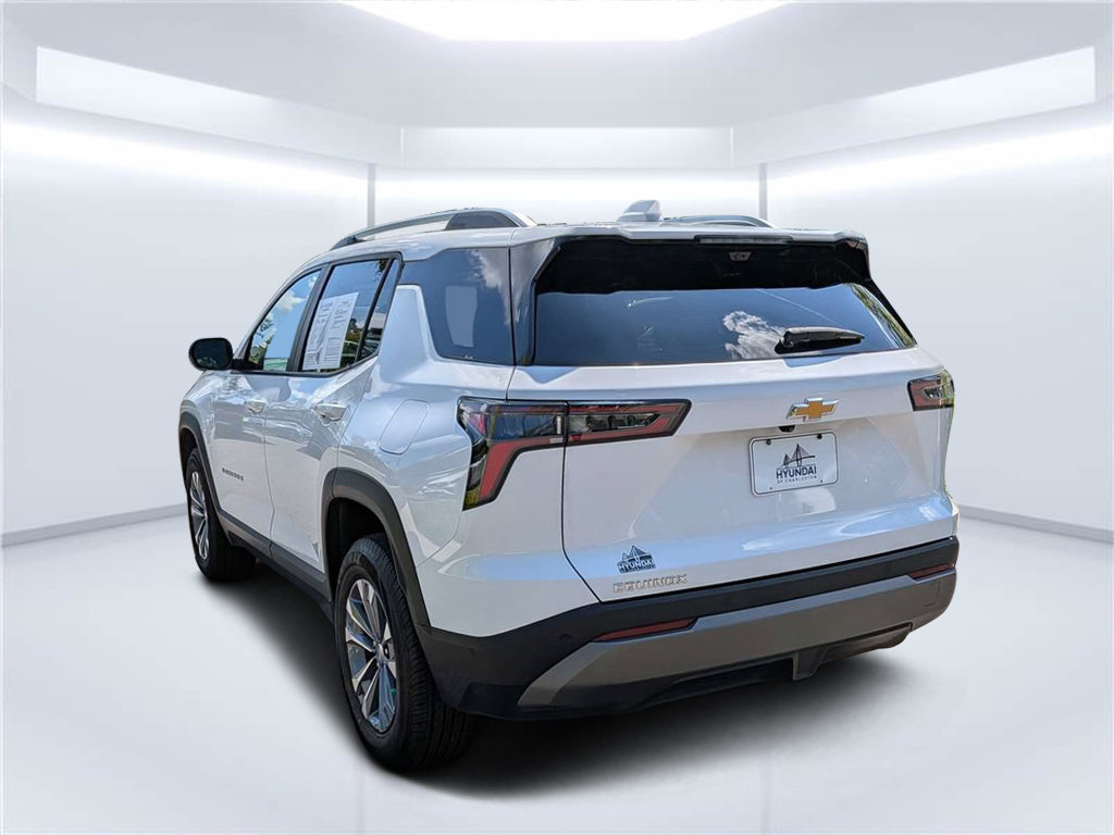 Used 2025 Chevrolet Equinox LT FWD image 5