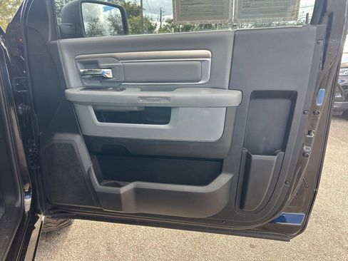 Used 2014 RAM 1500 Express image 24