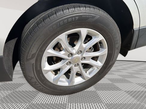 Used 2020 Chevrolet Equinox LT image 21