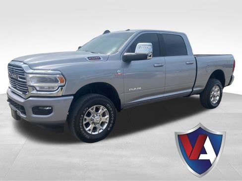Used 2024 RAM 2500 Laramie AWD/4WD image 1
