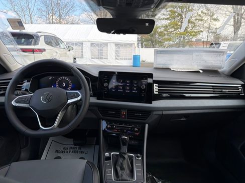 New 2026 Volkswagen Jetta SE image 14