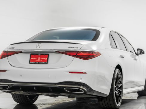 Used 2025 Mercedes-Benz S 580 4MATIC Sedan image 9