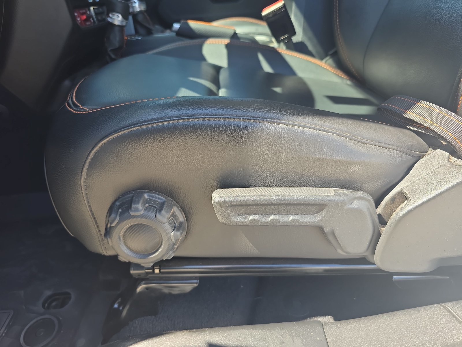 Used 2023 Jeep Gladiator Mojave w/ LED Lighting Group AWD/4WD image 26