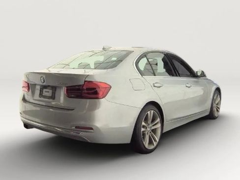 Used 2018 BMW 330i Sedan image 5