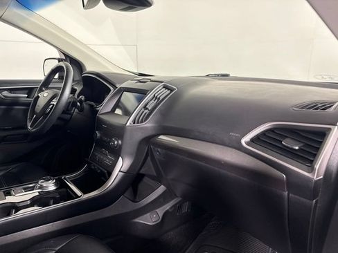 Used 2019 Ford Edge SEL w/ Equipment Group 201A AWD/4WD image 34