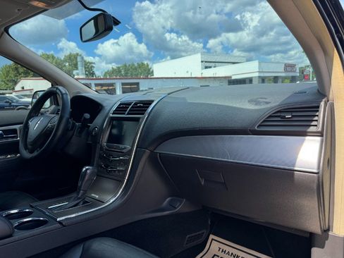 Used 2014 Lincoln MKX FWD image 20