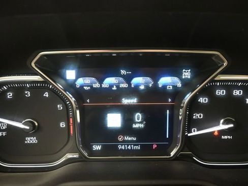 Used 2021 GMC Yukon XL Denali w/ Denali Premium Package AWD/4WD image 31