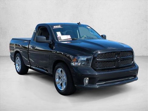 Used 2022 RAM 1500 Express w/ Express Value Package image 3