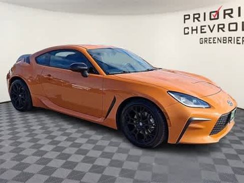 Used 2023 Toyota GR86 10th Anniversary SE image 2