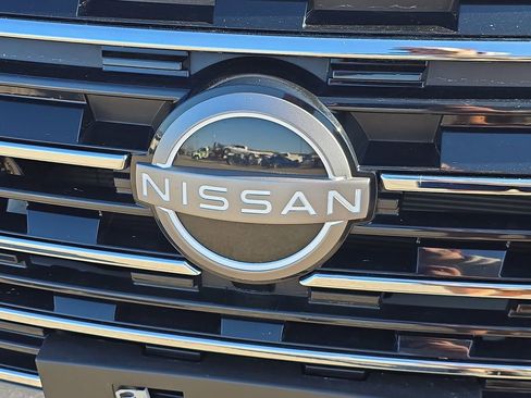 Used 2026 Nissan Rogue SV w/ SV Premium Package image 3