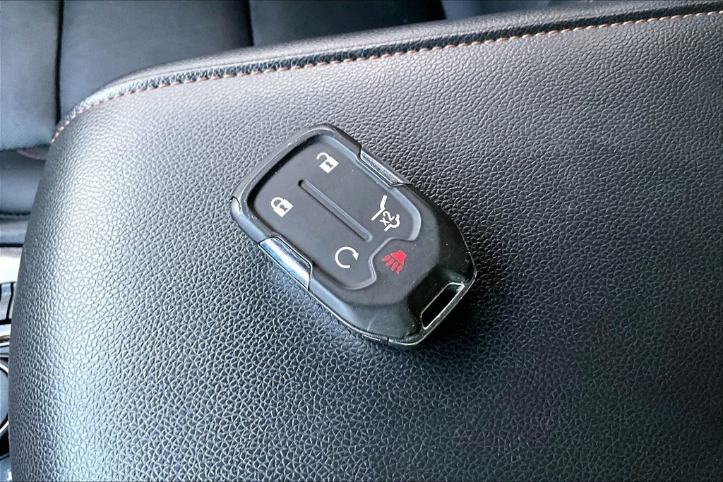 Used 2023 GMC Acadia AT4 w/ Technology Package AWD/4WD image 40