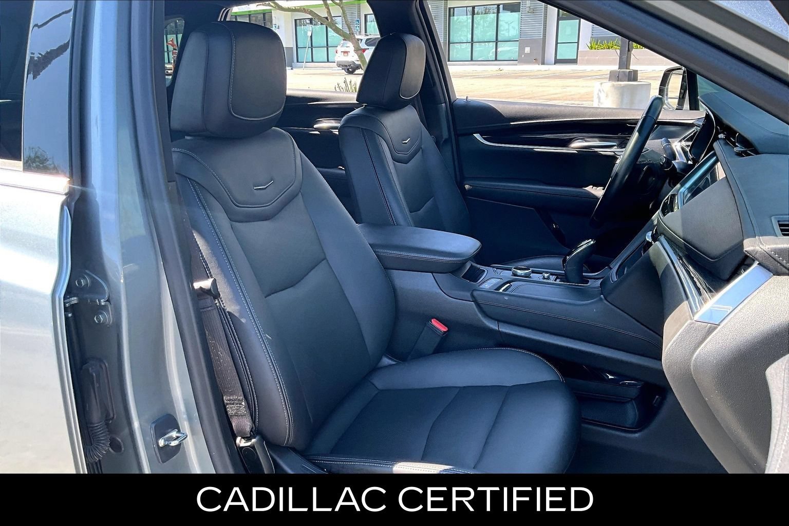 Certified 2024 Cadillac XT5 Premium Luxury FWD image 8
