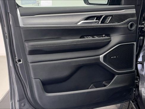New 2026 Jeep Grand Wagoneer 4WD image 12