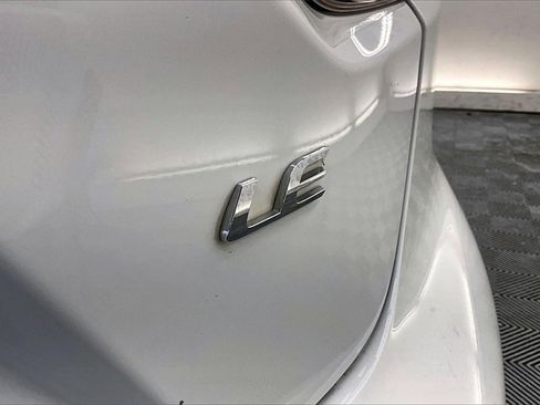 Used 2023 Toyota Corolla LE image 7