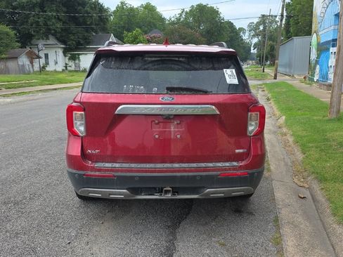 Used 2020 Ford Explorer XLT w/ Equipment Group 202A AWD/4WD image 6