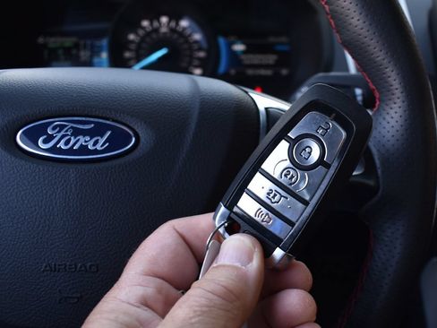 Used 2024 Ford Edge ST-Line AWD/4WD image 11