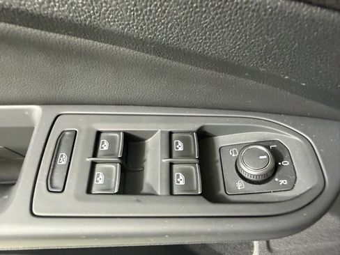 Used 2024 Volkswagen GTI SE image 19