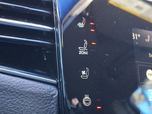 Used 2022 Jeep Wagoneer Series II w/ Premium Group I image 26