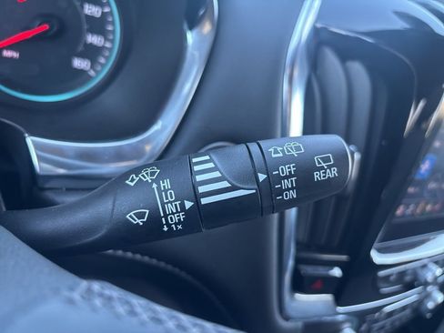 Used 2023 Chevrolet Traverse LT w/ LPO, Floor Liner Package image 23