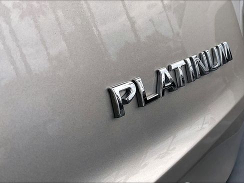 Used 2023 Nissan Rogue Platinum w/ Platinum Premium Package image 9