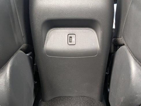 Used 2025 Nissan Sentra SR w/ SR Premium Package FWD image 16