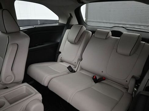 New 2026 Honda Odyssey Touring image 37