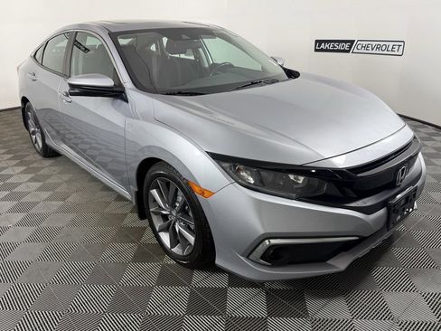 Used 2019 Honda Civic EX image 8