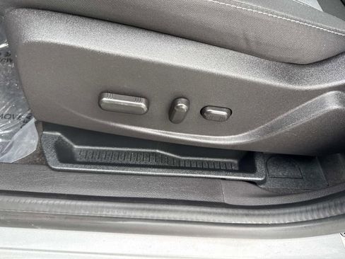 Used 2017 Ford C-MAX SE w/ Cold Weather Package image 26