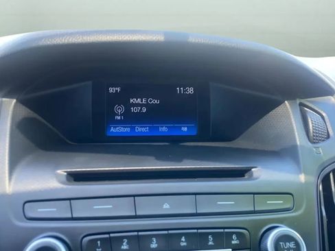 Used 2015 Ford Focus SE FWD image 19