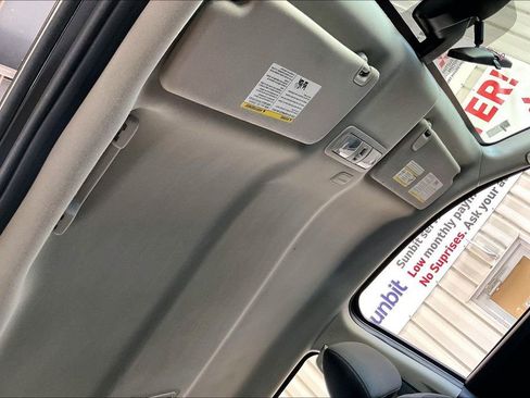 Used 2022 Nissan Titan SV w/ Accessory Utility Package RWD image 13