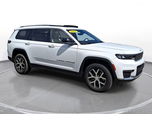 Used 2023 Jeep Grand Cherokee L Limited AWD/4WD image 1