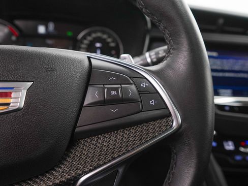 Used 2023 Cadillac XT5 Sportv AWD/4WD image 27