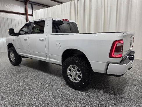 Used 2024 RAM 2500 Laramie AWD/4WD image 10