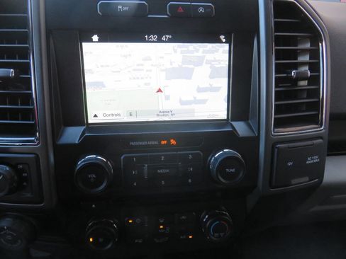 Used 2017 Ford F150 XLT w/ Equipment Group 302A Luxury image 18