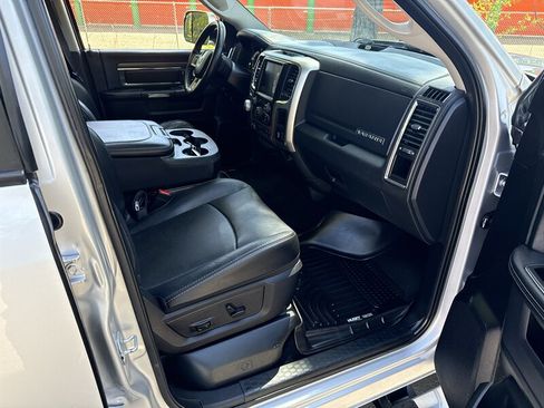 Used 2015 RAM 1500 Laramie w/ Convenience Group AWD/4WD image 18
